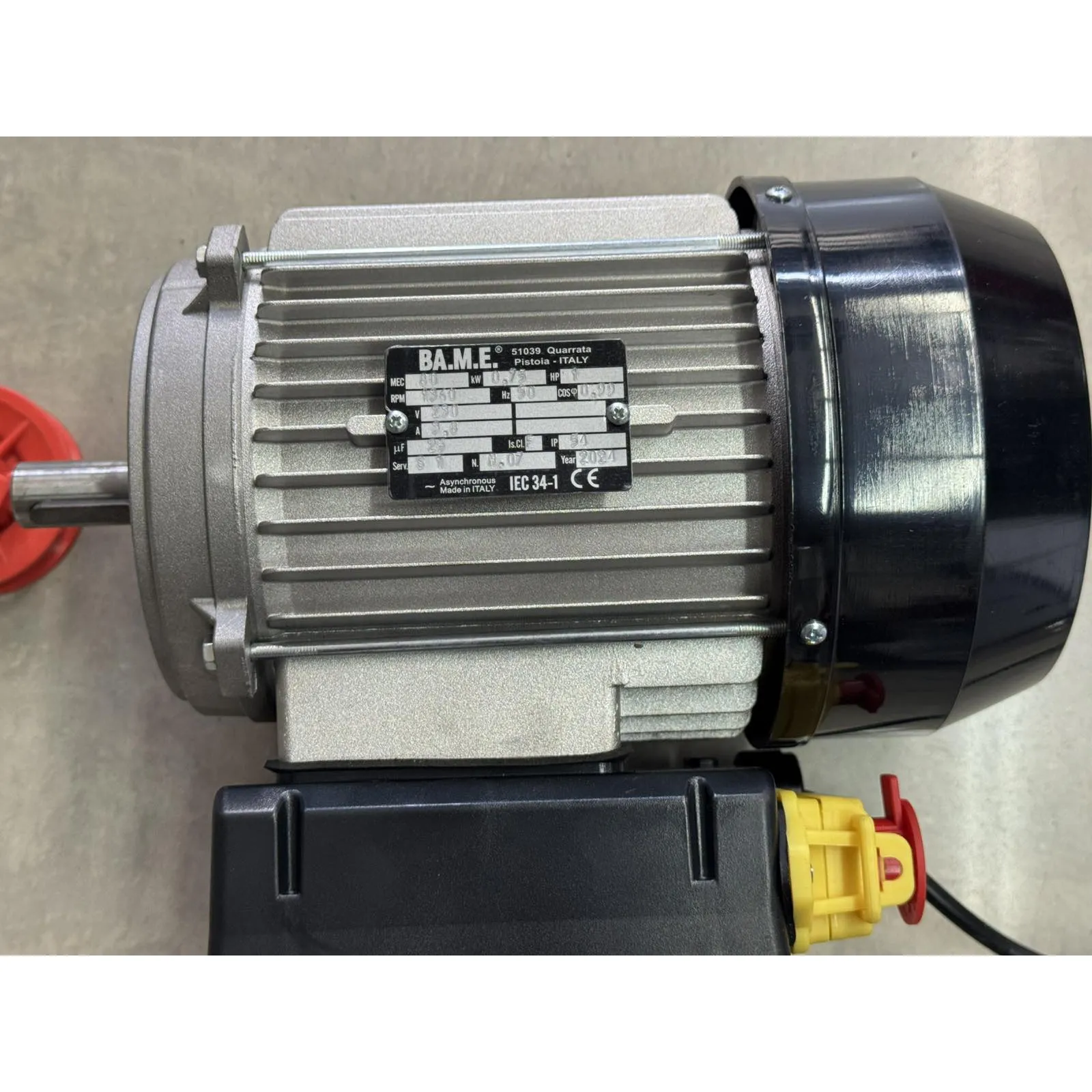 Motor electric pentru zdrobitor cu desciorchinător - imagine 2
