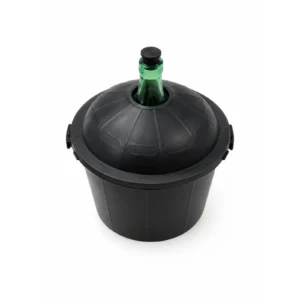 Damigeană de 50 l în coș, cu dop