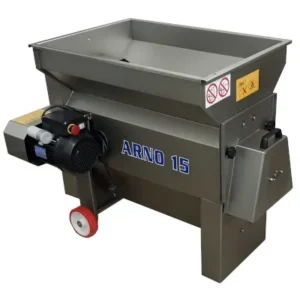 Zdrobitor electric pentru struguri, integral din inox, cu desciorchinător și pompă încorporată pentru transfer